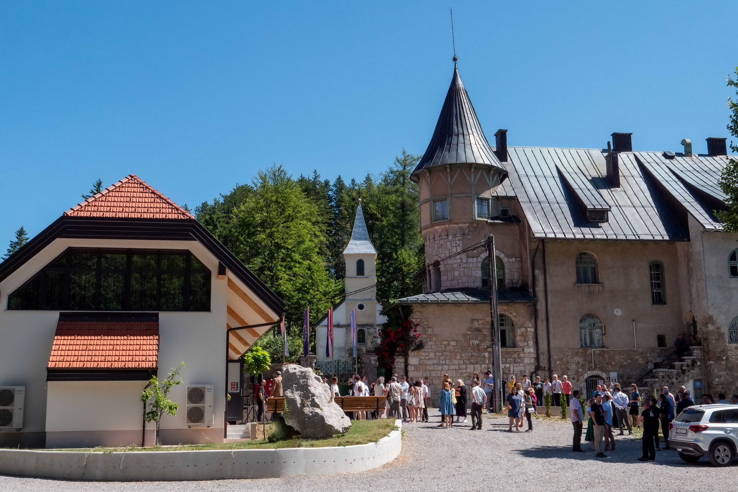 Slika /slike/Vijesti/2021/Svečano otvorenje Centra za posjetitelje Velike zvijeri.jpg